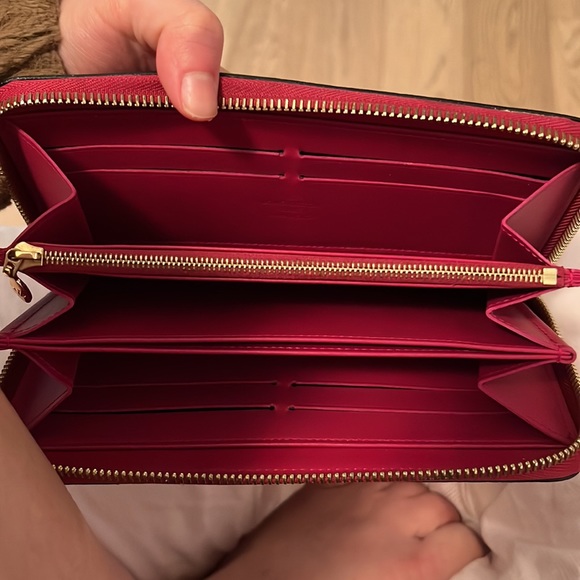 SOLD: Louis Vuitton Vernis continental wallet - Picture 8 of 10